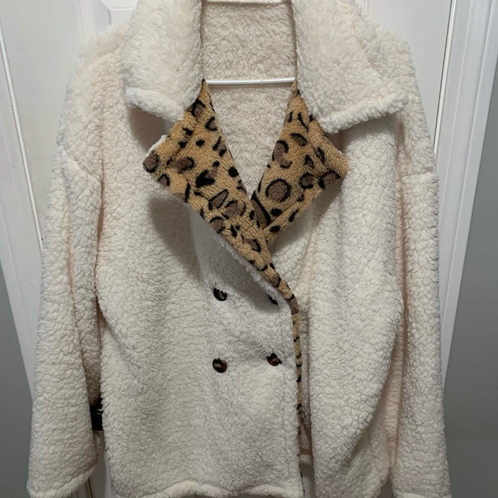 Leopard Lined Cream Sherpa Jacket